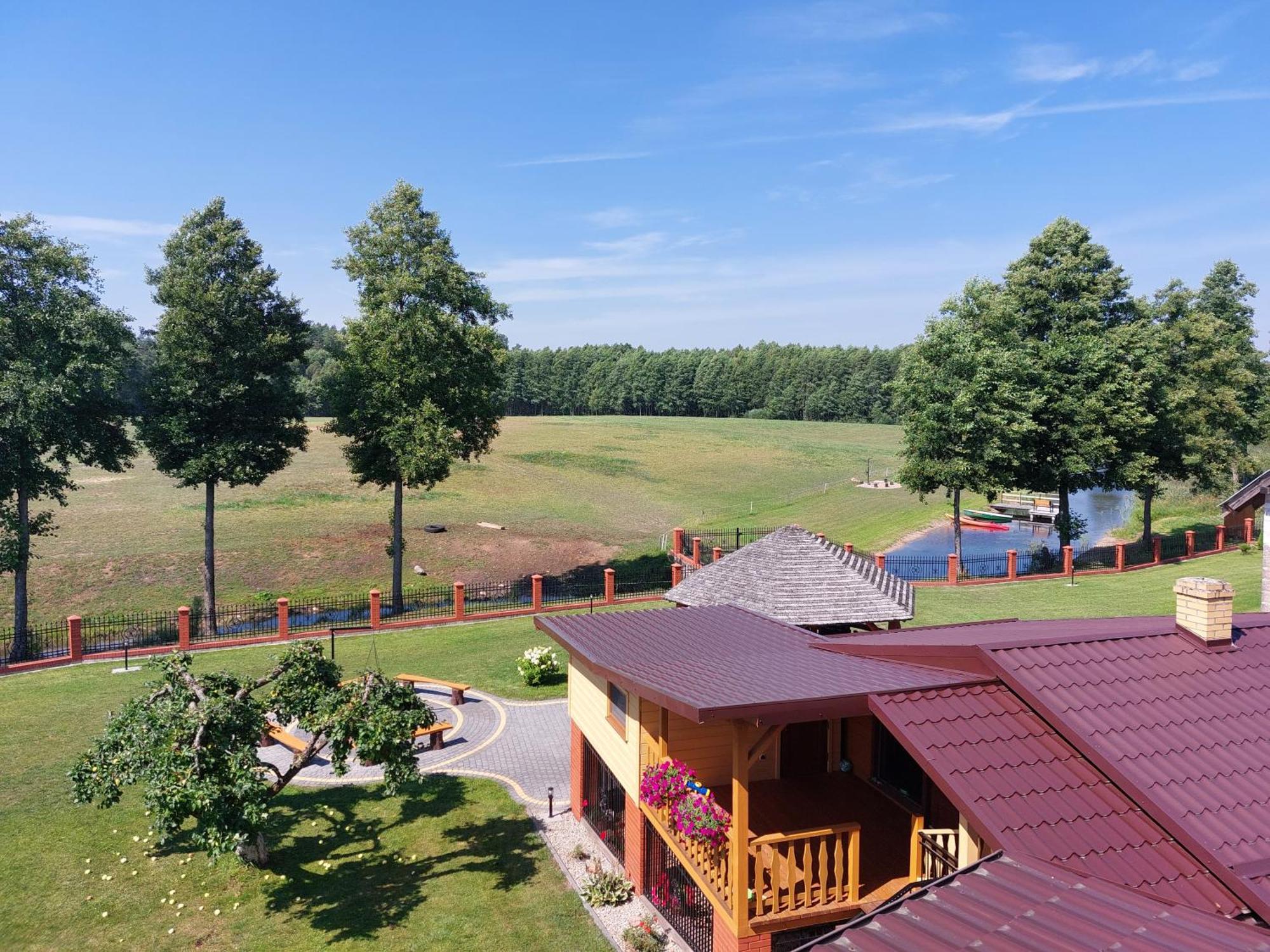 Agroturystyka Zubrowka Exteriör bild
